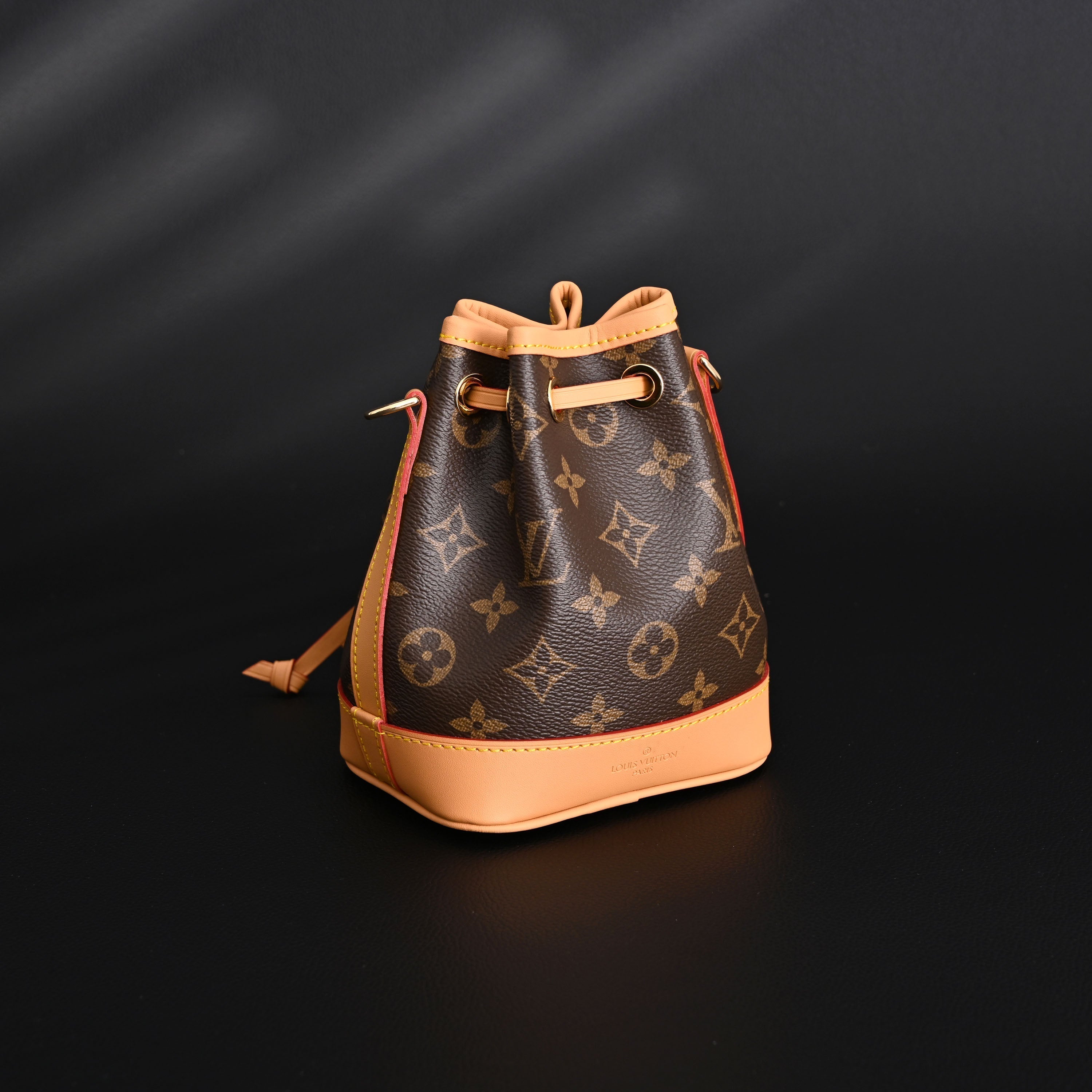 Louis Vuitton Noé Bucket Bag – Monogram Canvas with Natural Leather Trim