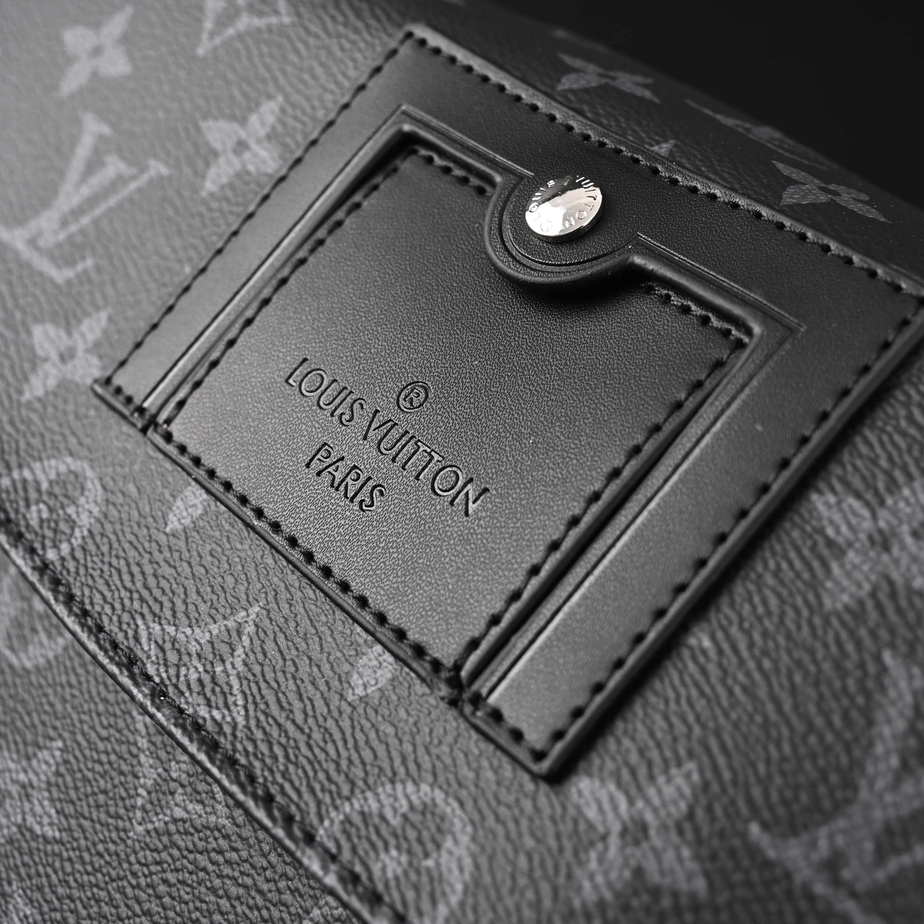 Louis Vuitton Messenger Bag – Monogram Eclipse Canvas