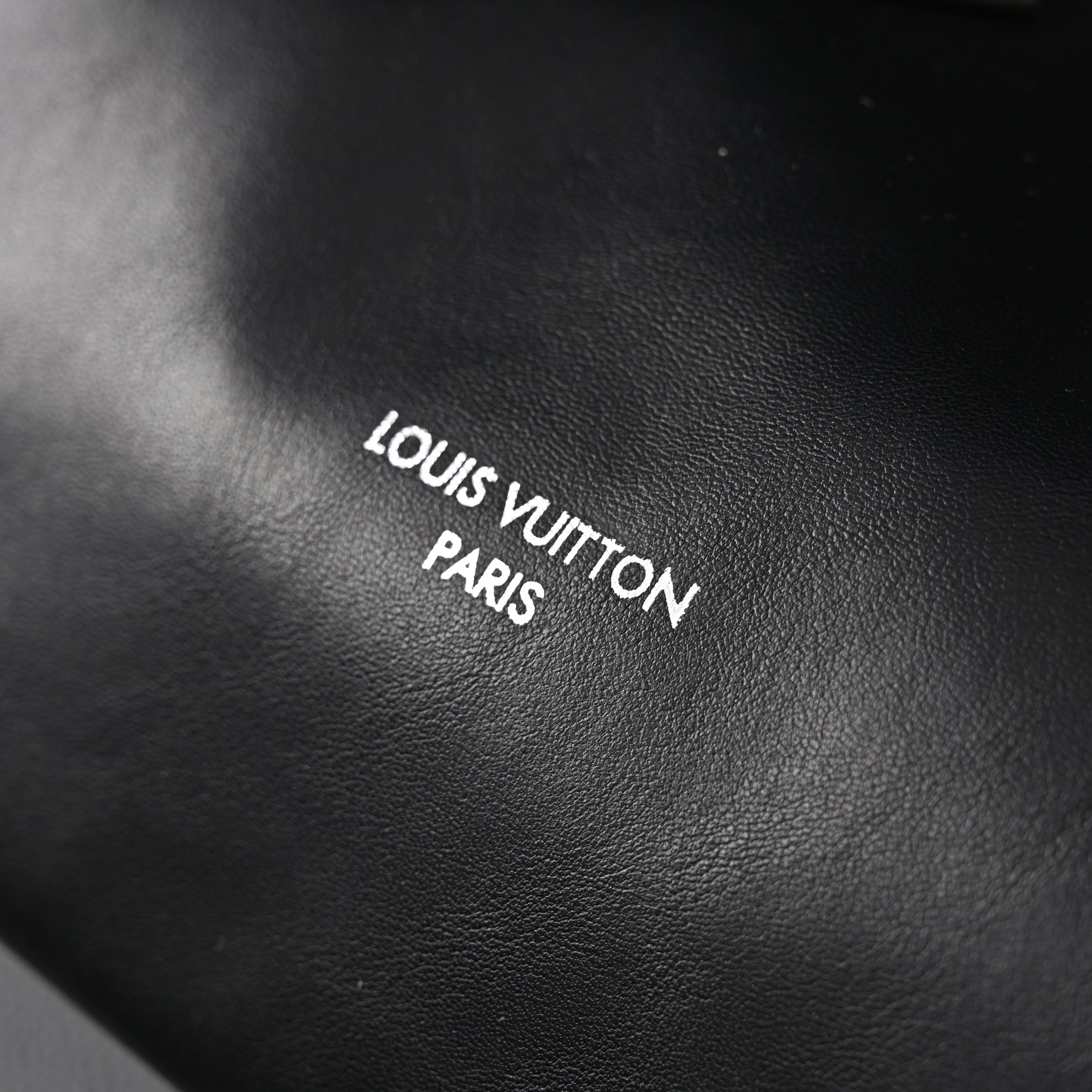 Louis Vuitton Montaigne Black Mahina Leather Shoulder Bag