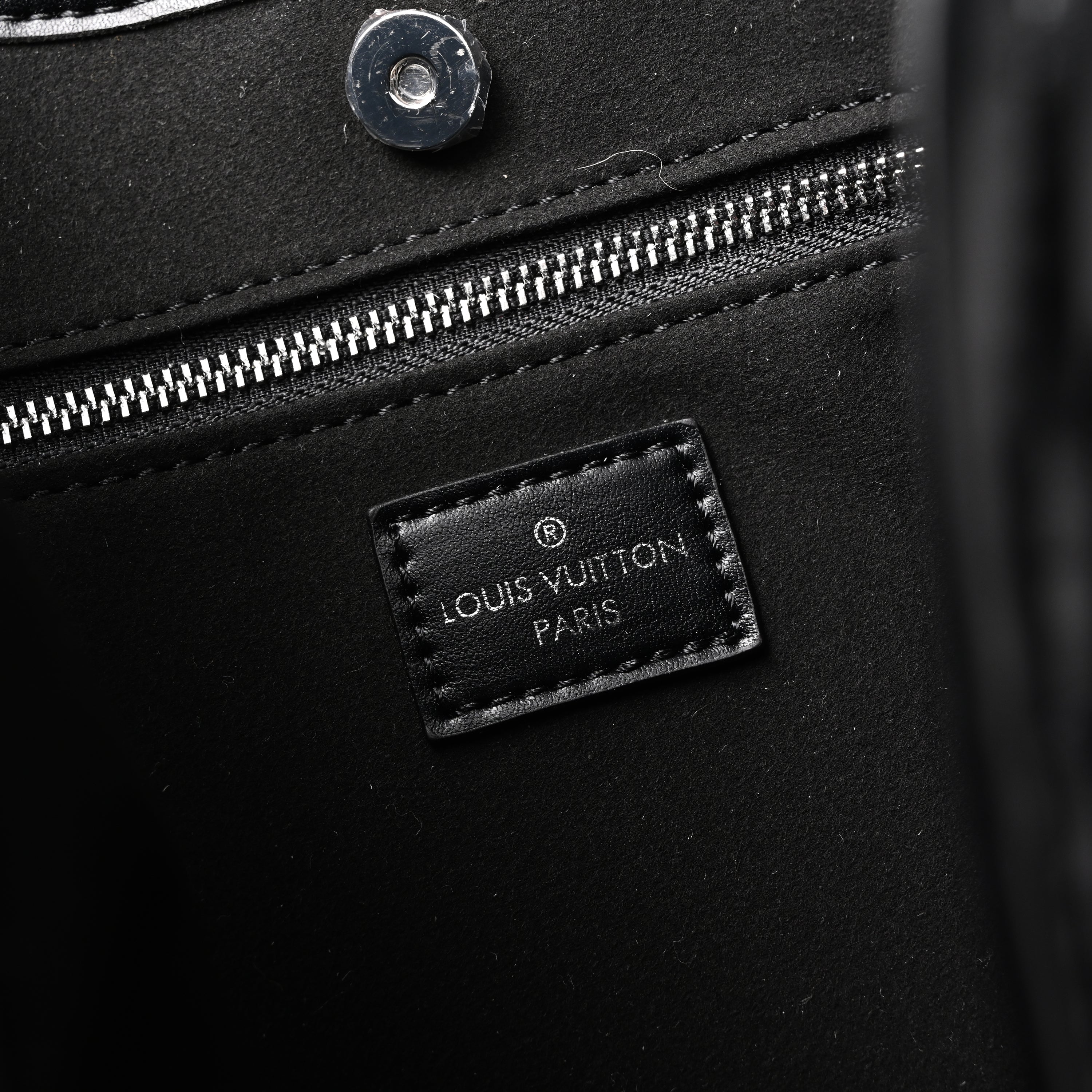 Louis Vuitton Montaigne Black Mahina Leather Shoulder Bag