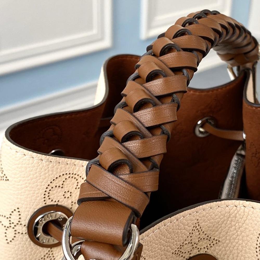 Louis Vuitton NÉONOÉ BB