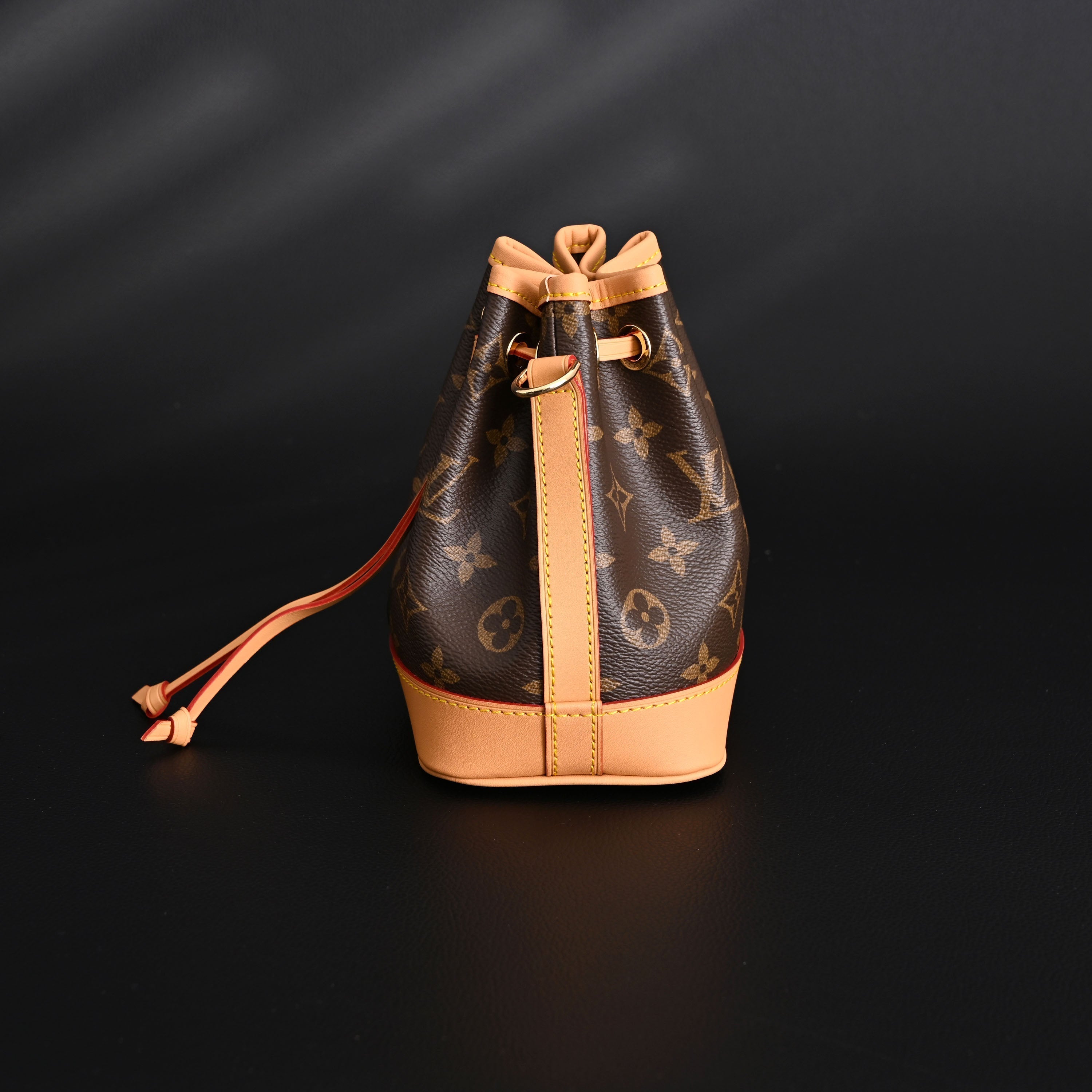 Louis Vuitton Noé Bucket Bag – Monogram Canvas with Natural Leather Trim
