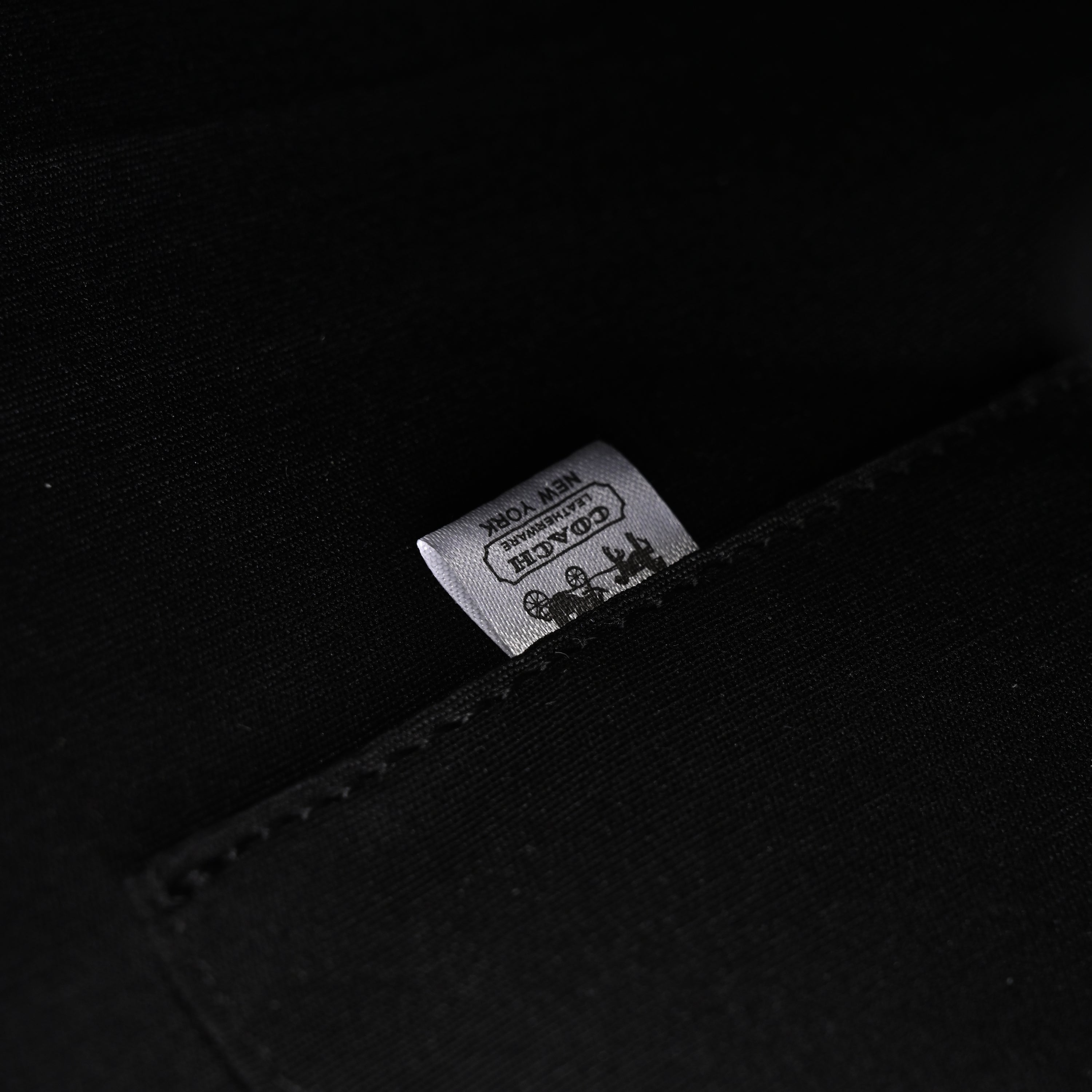 Louis Vuitton Keepall Bandoulière 50 – Damier Graphite Canvas Travel Bag