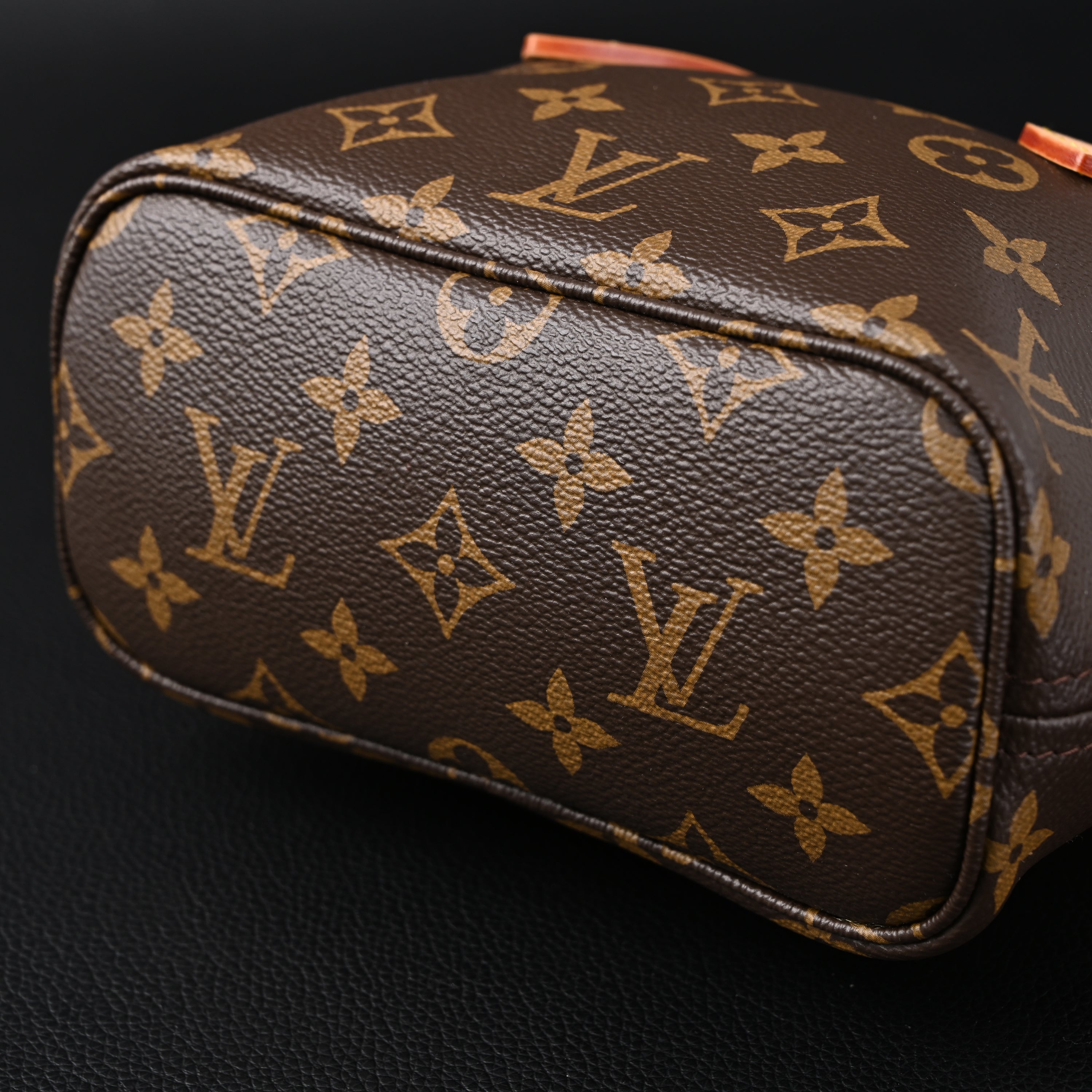 Louis Vuitton NeoNoe BB Bucket Bag – Monogram Canvas with Removable Coin Purse