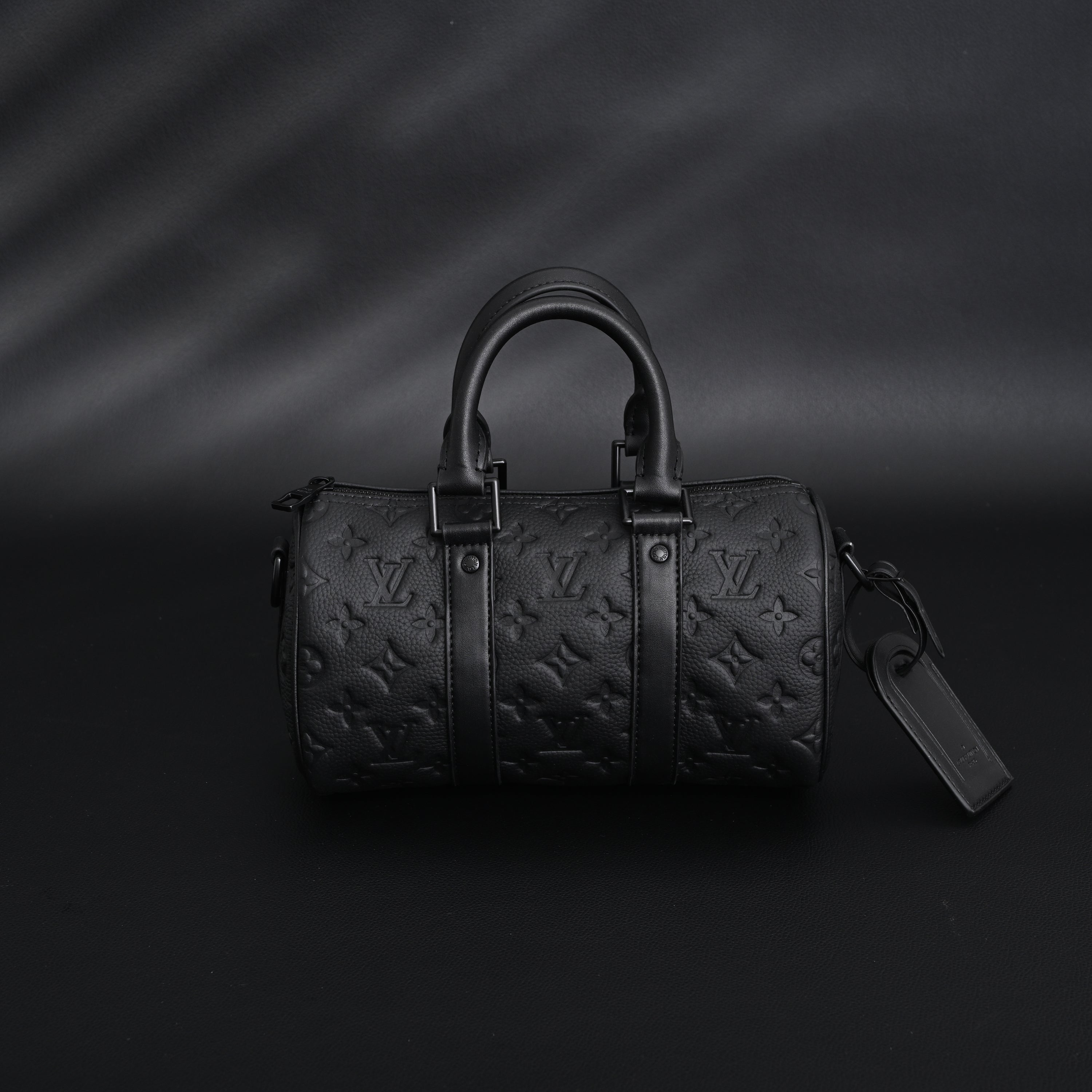 Louis Vuitton Keepall Bandoulière 50 – Monogram Shadow Black Leather