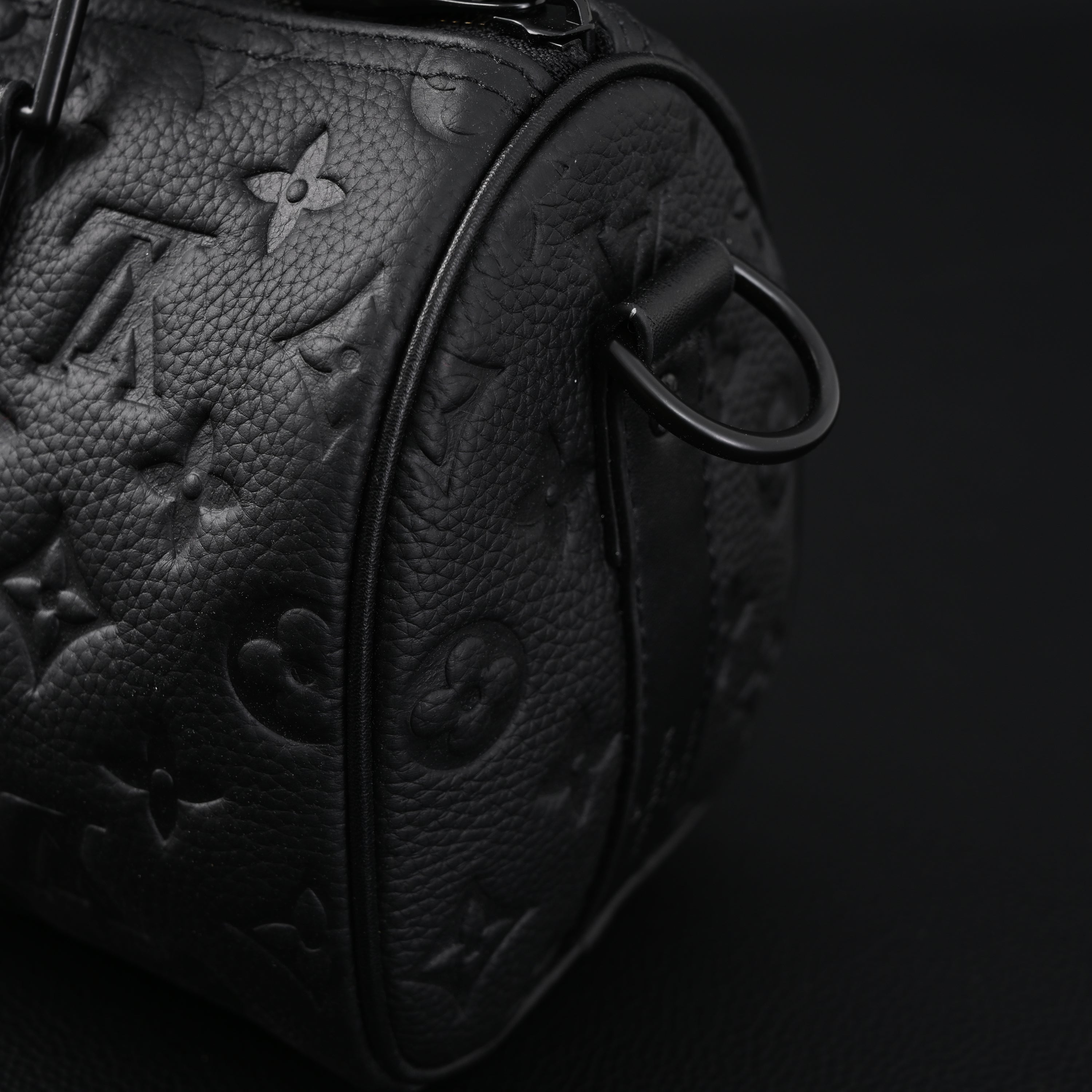 Louis Vuitton Keepall Bandoulière 50 – Monogram Shadow Black Leather