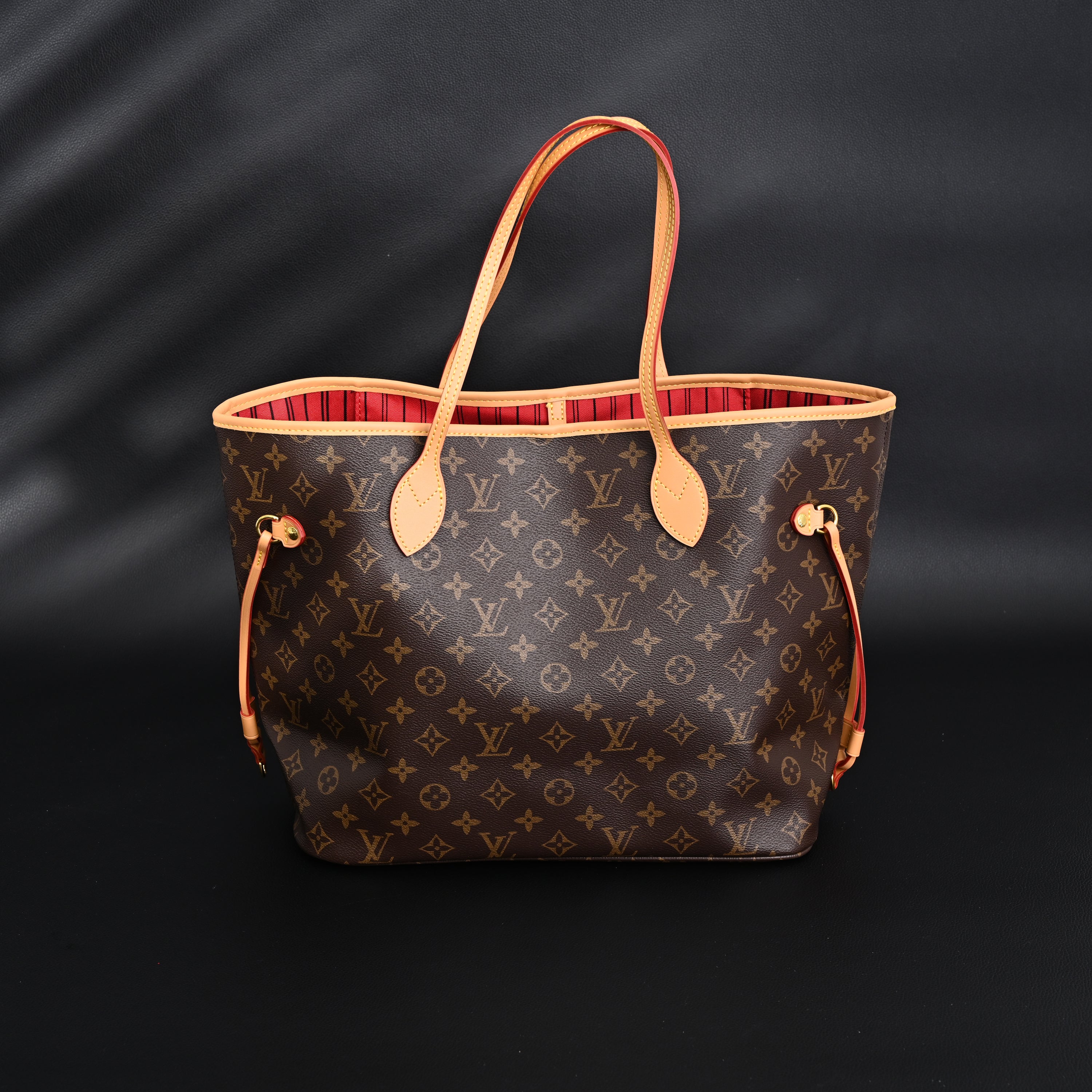Louis Vuitton Neverfull MM Tote Bag – Monogram Canvas with Red Interior