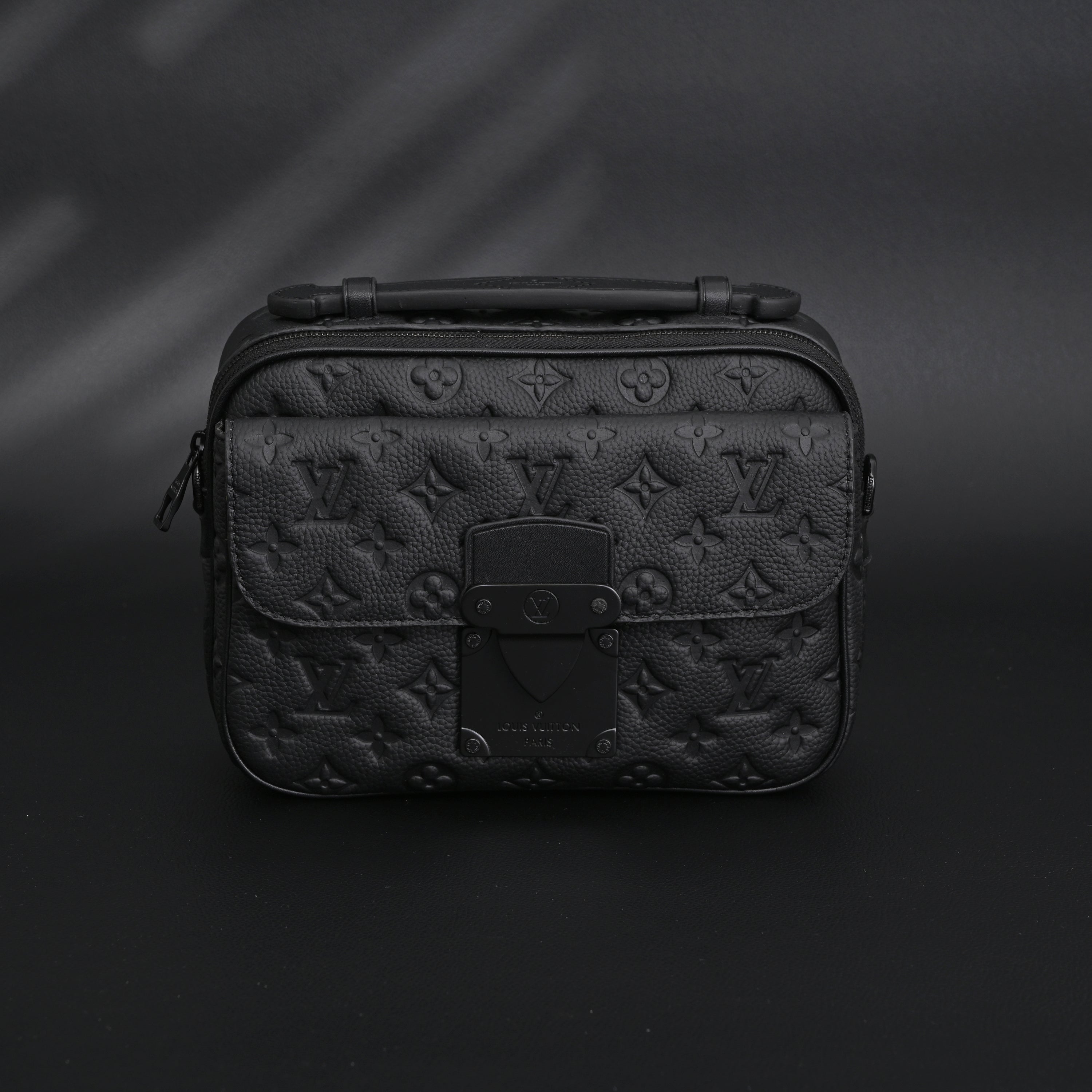 Louis Vuitton Capucines BB Top Handle Bag – Black Taurillon Leather