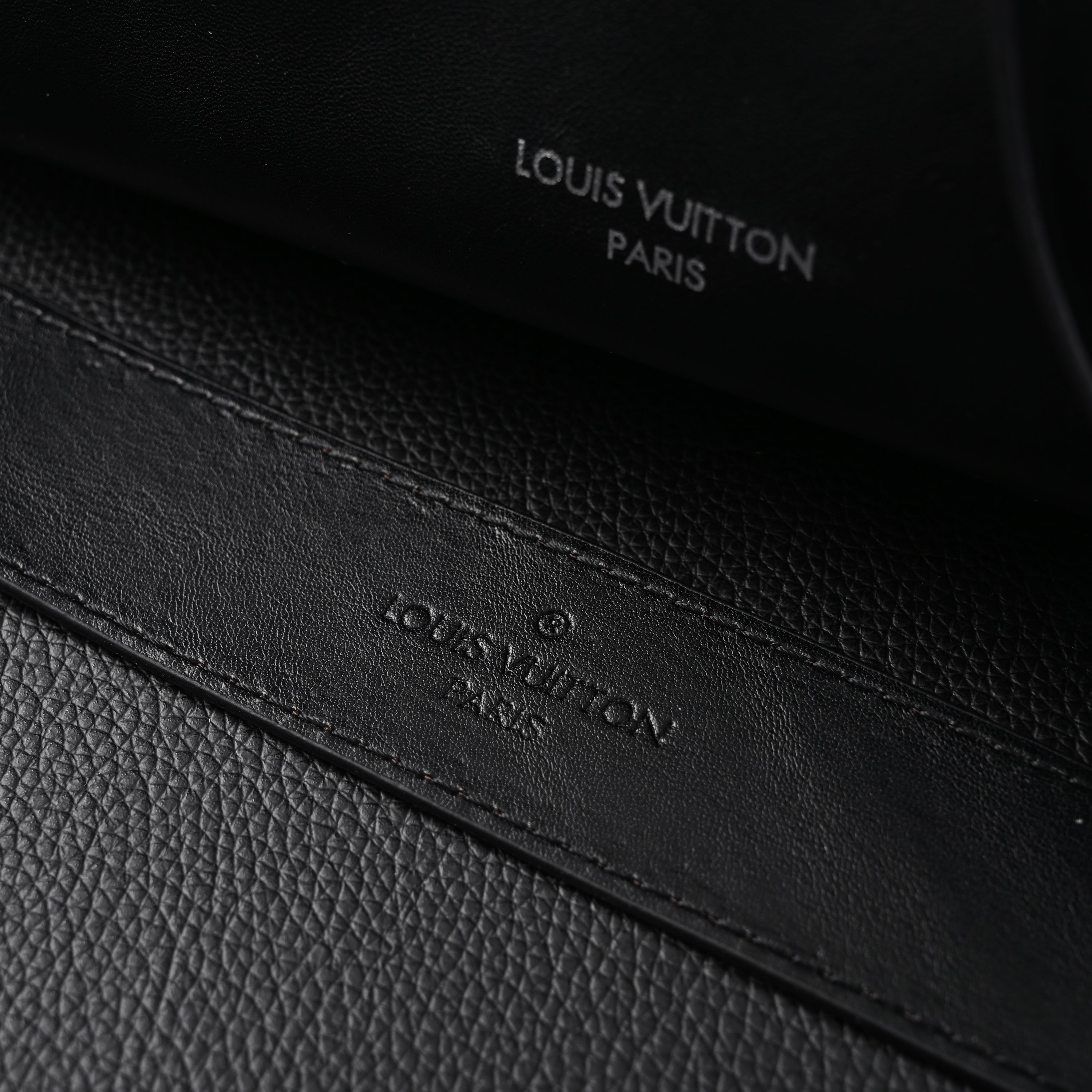 Louis Vuitton Montaigne Black Mahina Leather Shoulder Bag
